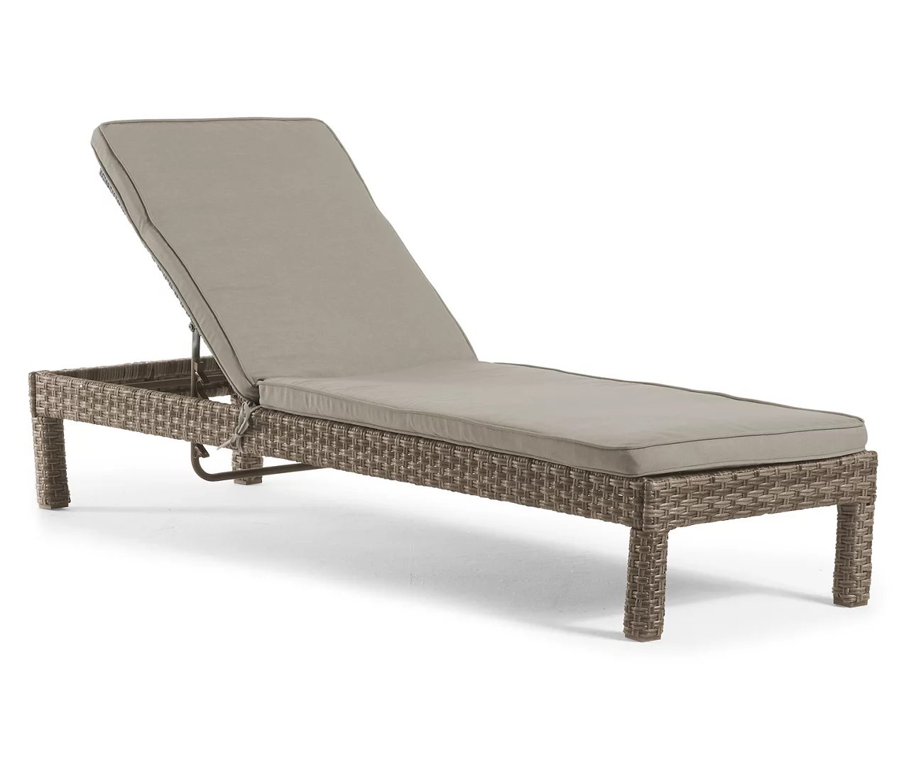 Broyhill Eagle Brooke All-Weather Wicker Cushioned Chaise Lounger