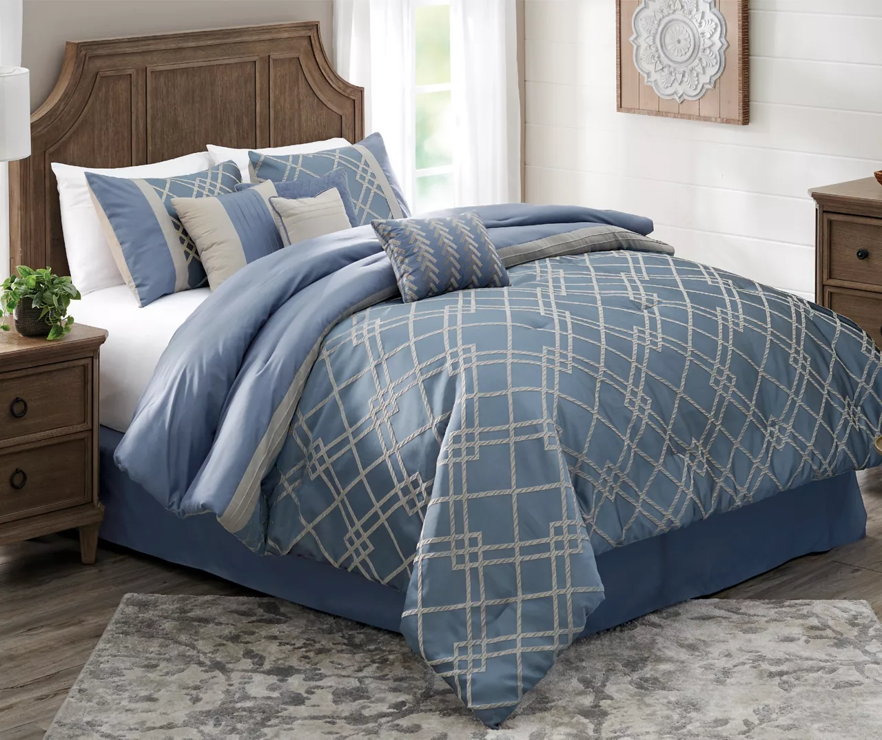 Broyhill Corinth Denim Geo 8-Piece Comforter Set
