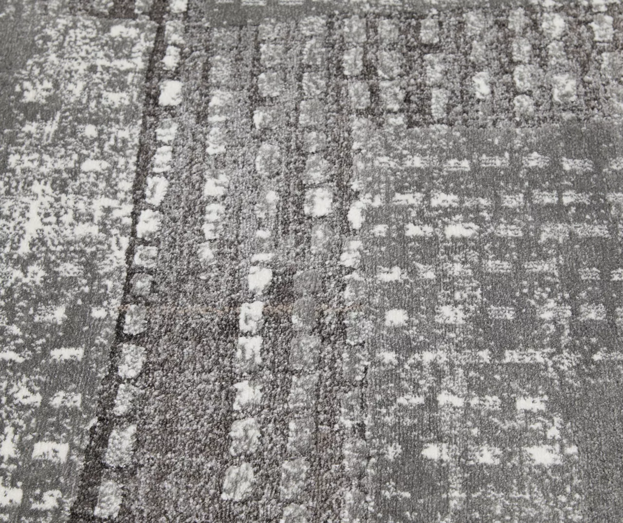 Hollyn Gunmetal Abstract Patchwork Area Rug, (5' X 7') - Image 5