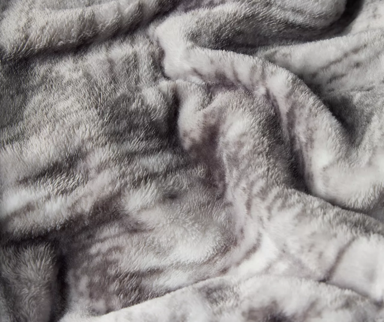 Gray & White Herringbone Queen/King Plush Velvet Blanket - Image 3